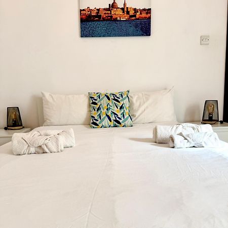 Pembroke Parkside Maisonette Екстериор снимка