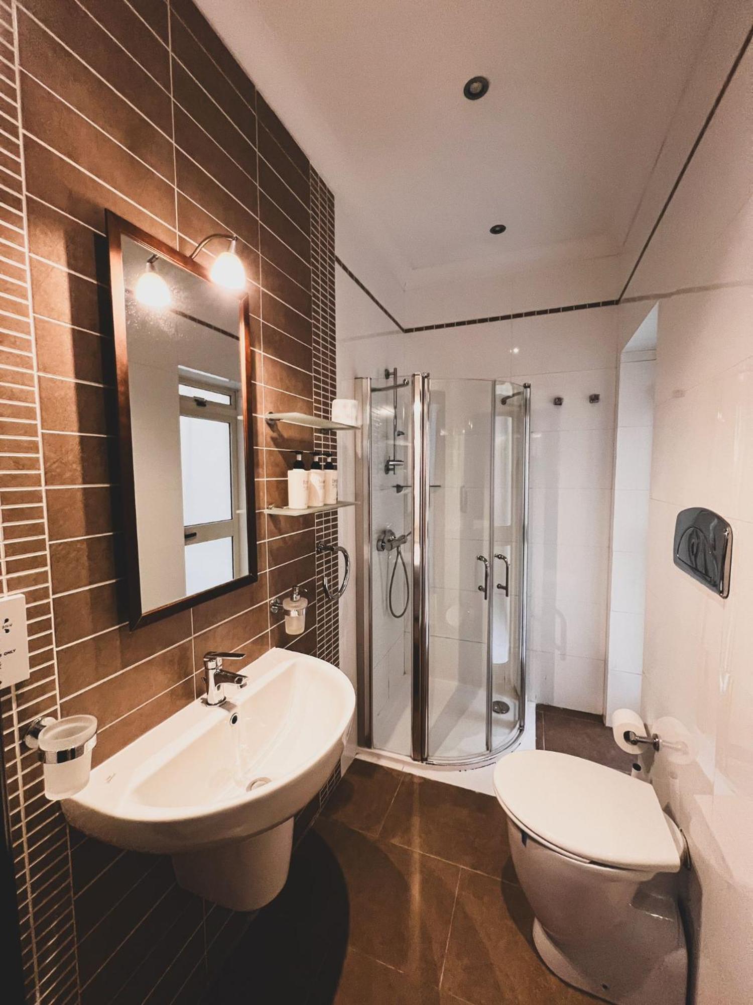 Pembroke Parkside Maisonette Екстериор снимка