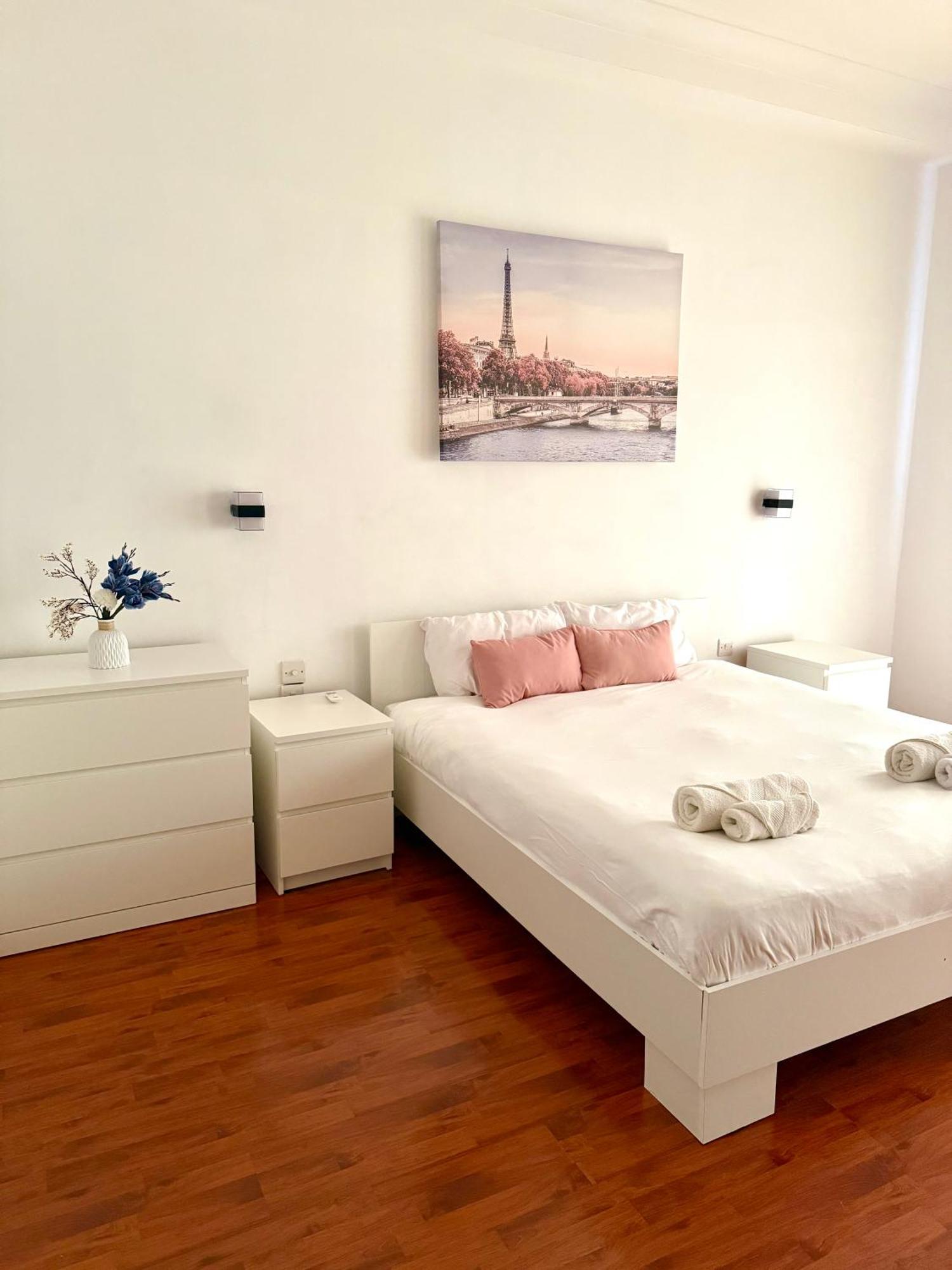 Pembroke Parkside Maisonette Екстериор снимка